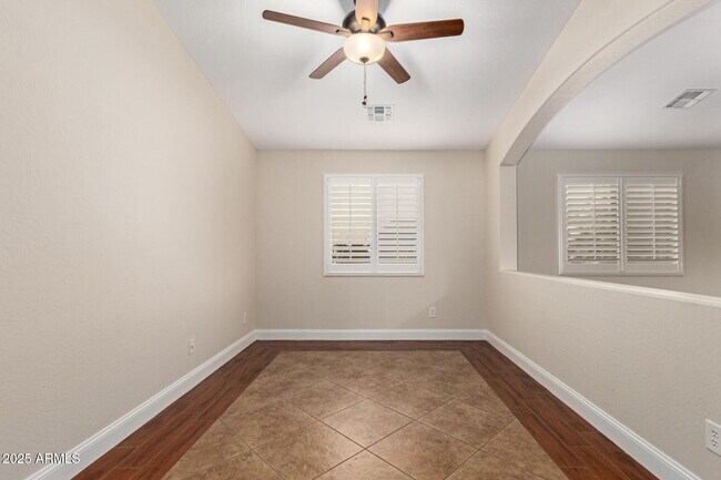 Building Photo - 1444 E Baker Dr