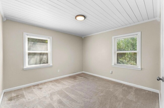 Building Photo - Charming 3-Bedroom Home in Pensacola!