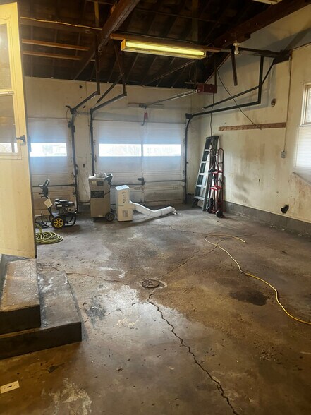 Building Photo - 3555 McCartney Rd