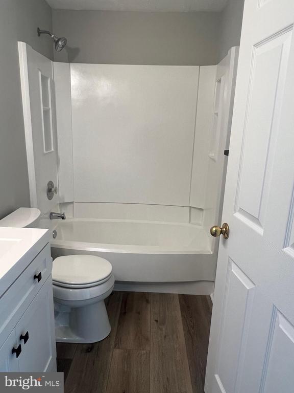 Building Photo - 132 Savannah Ct