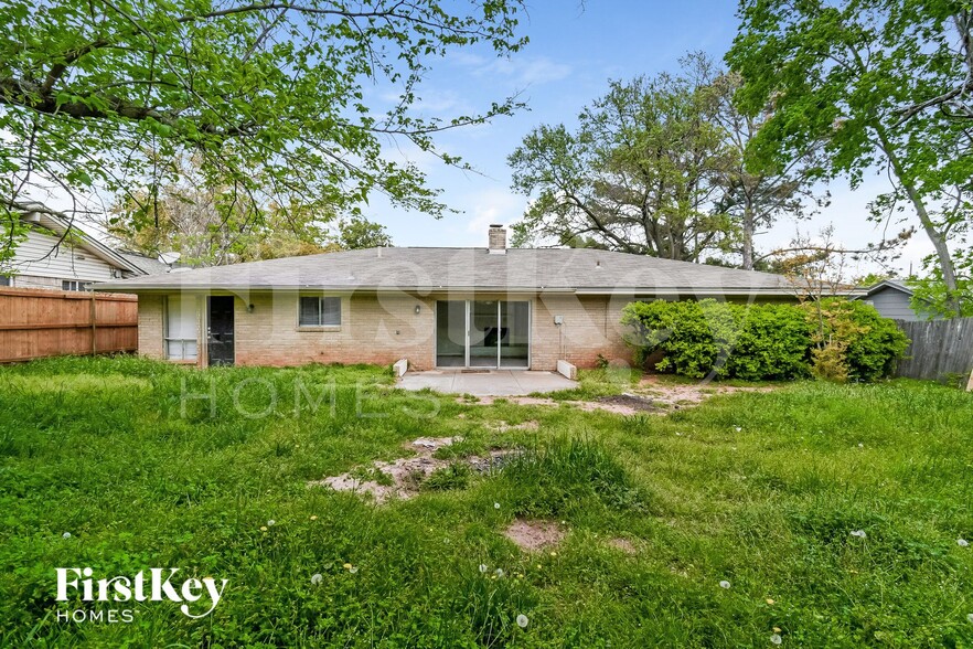 Building Photo - 1504 Terrace St