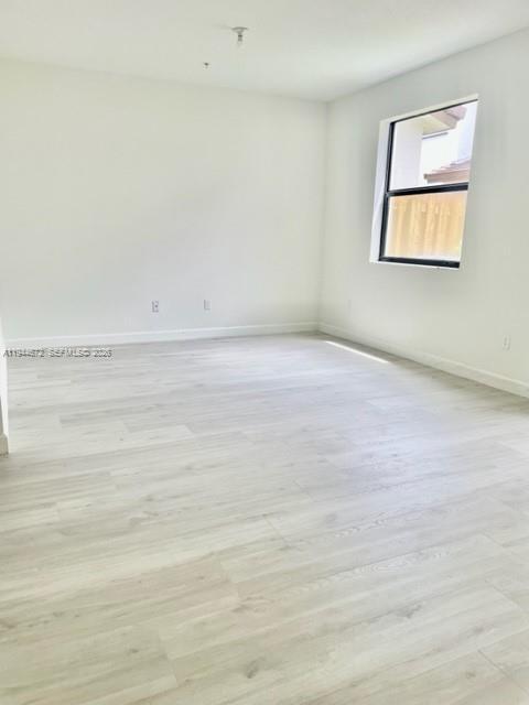 Building Photo - 241 SW 159th Ct