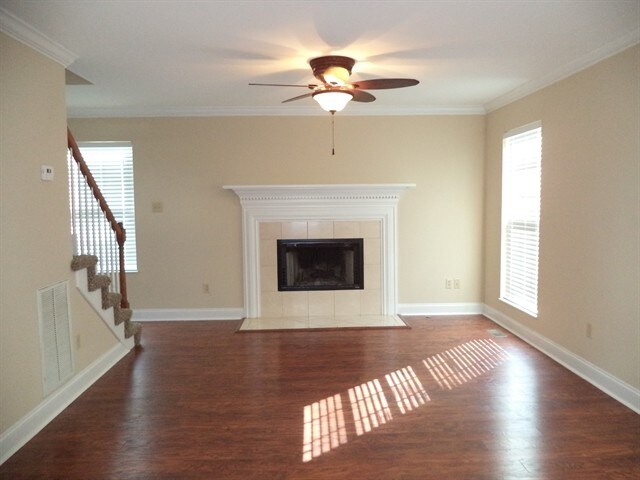 Building Photo - 1582 Cider Ln