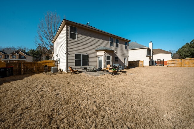 Building Photo - 7445 Absinth Dr