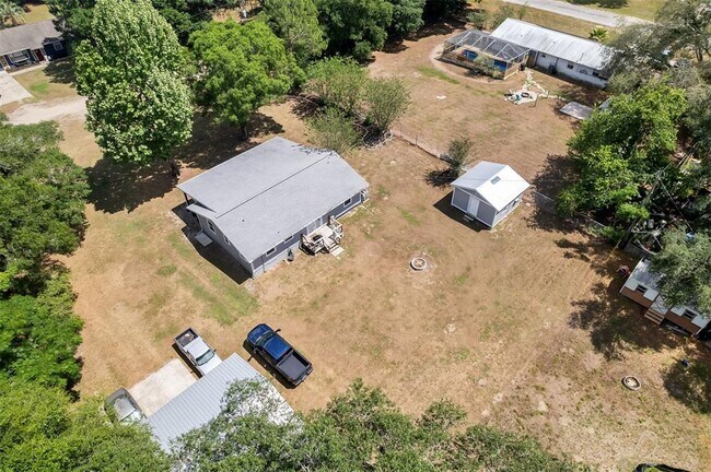 Building Photo - 39953 Sunburst Dr