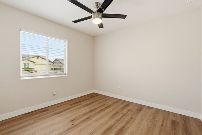 Building Photo - Amazing home in wonderful Ghost Hollow Ranch