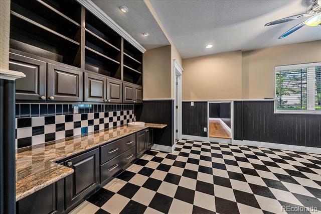 Building Photo - 6265 Diamond Ridge Pkwy