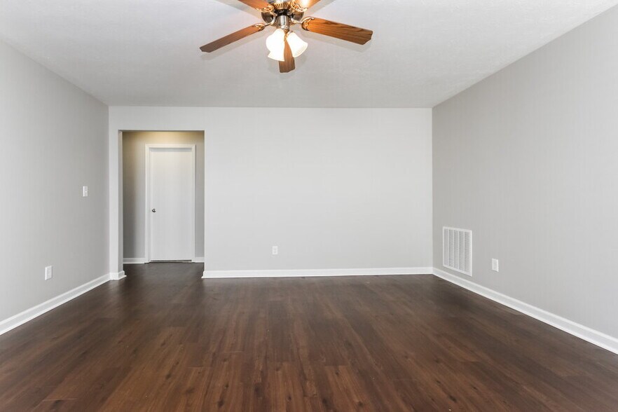 Building Photo - 8517 Sansa St