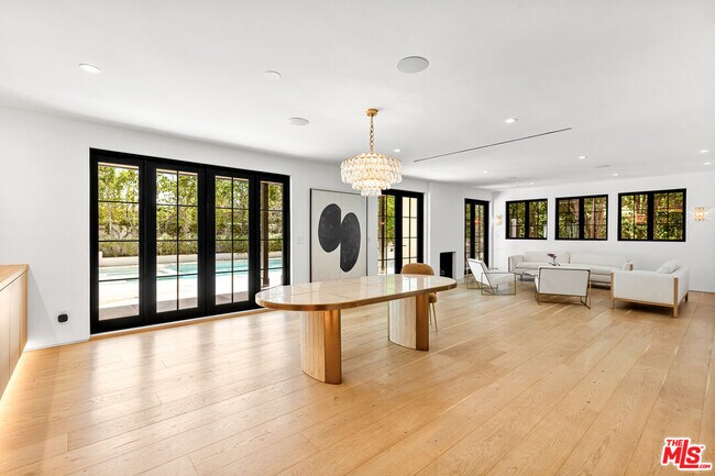 Building Photo - 1001 N Hanover Dr