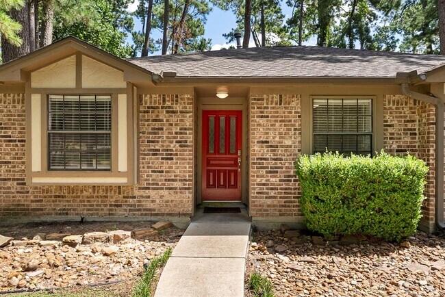Building Photo - 8 Fallenstone Dr