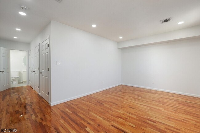 Building Photo - 131 Armstrong Ave