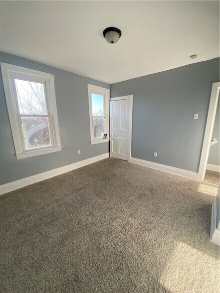 Building Photo - 908 North Ave