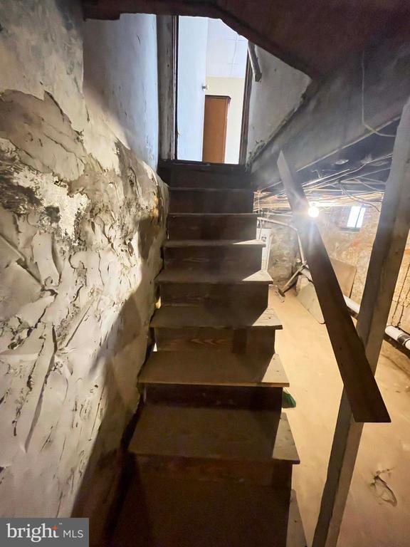 Building Photo - 3244 E St