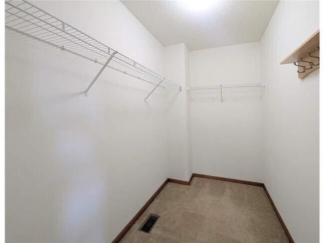 Building Photo - 11170 Sand Castle Dr