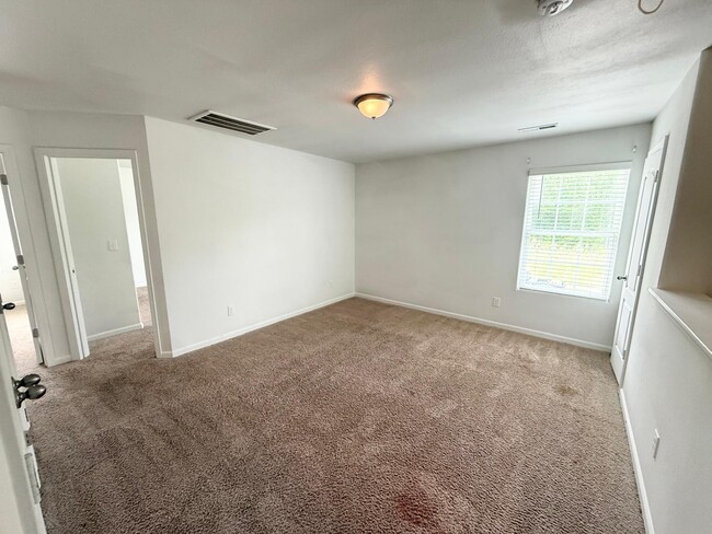 Building Photo - 8407 Highgate Dr