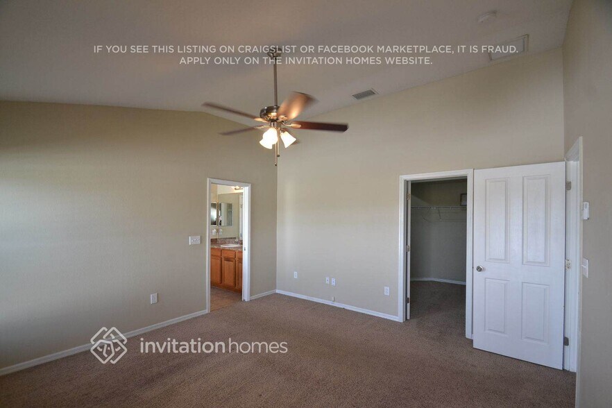 Building Photo - 808 Barclay Wood Dr