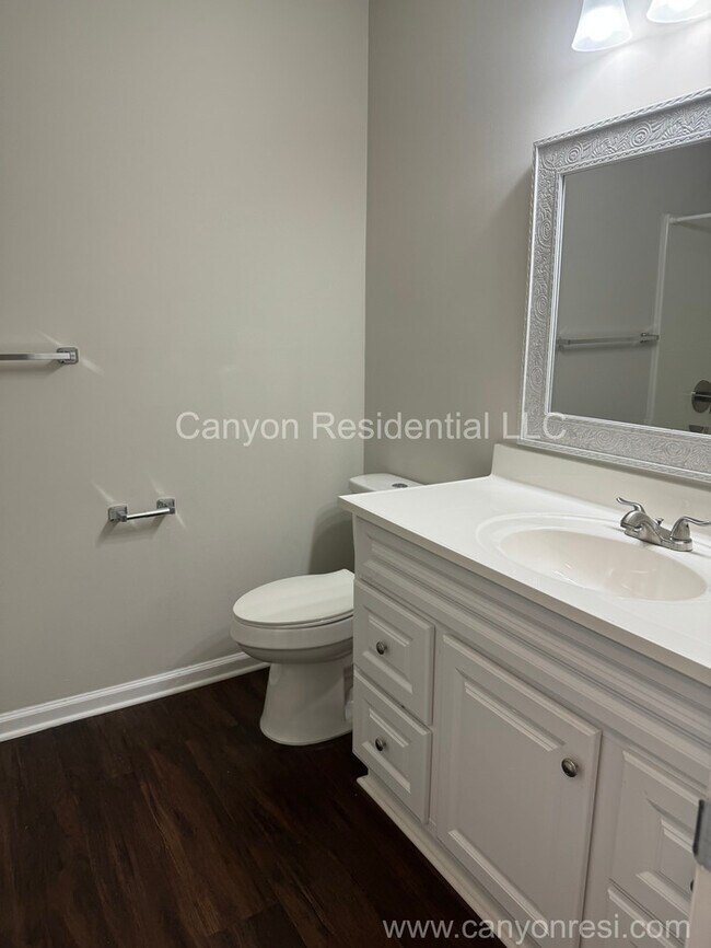 Building Photo - 6615 Burgenfield Dr