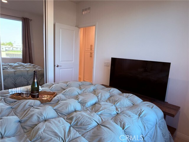 Building Photo - 243 S Sand Palm Dr