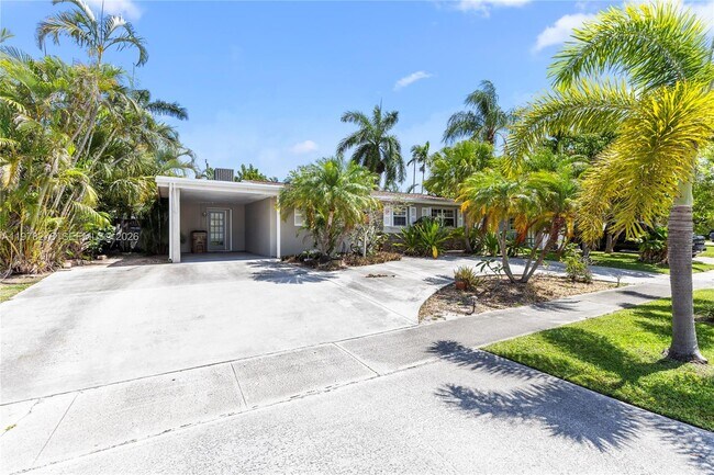 Building Photo - 809 SE 14th Dr