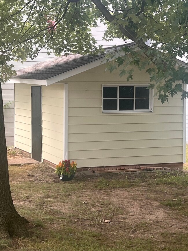 Building Photo - 1514 Parker Dr
