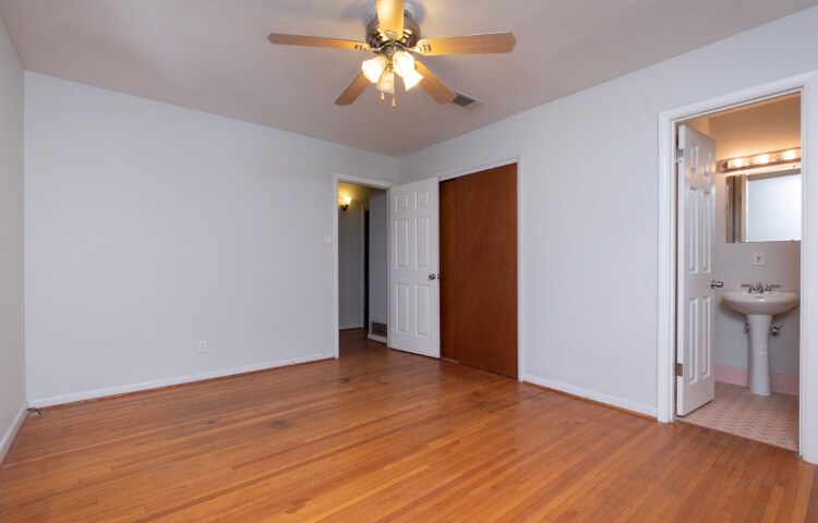 Building Photo - 7403 L St