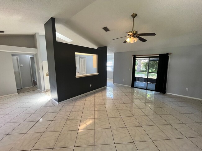 Building Photo - 1186 Lamplighter Dr NW