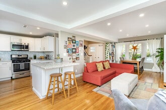 Building Photo - 5 Piedmont St