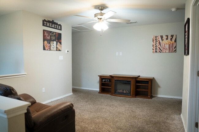 Building Photo - 4207 Lorisa Dr