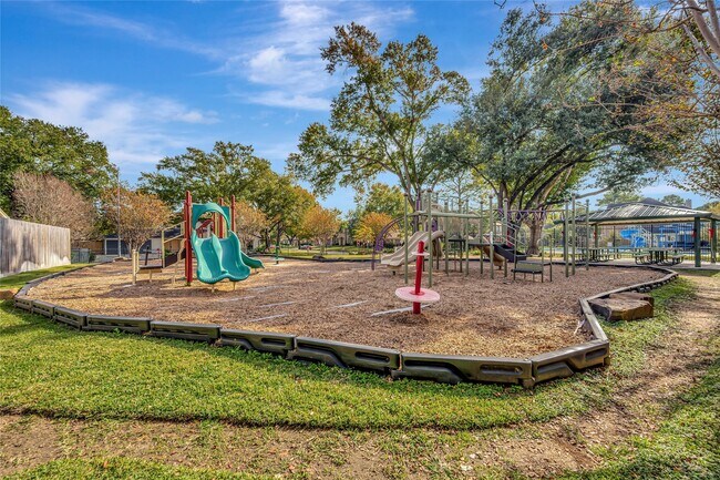 Building Photo - 847 Carlingford Ln