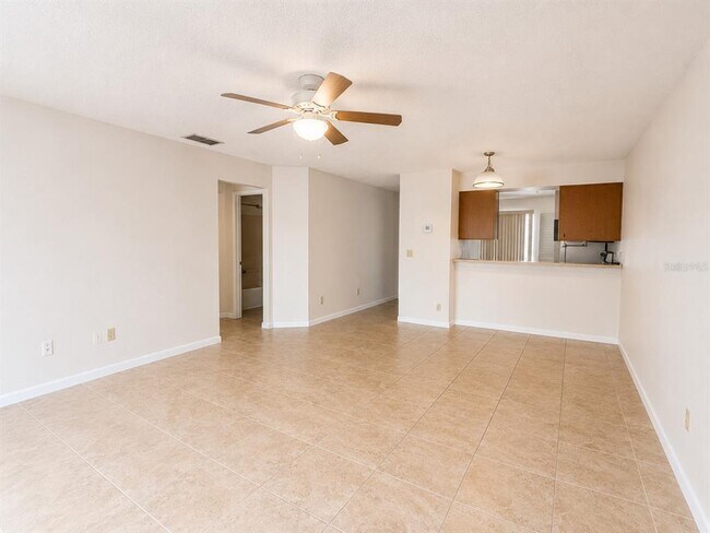 Building Photo - 172 Reserve Cir