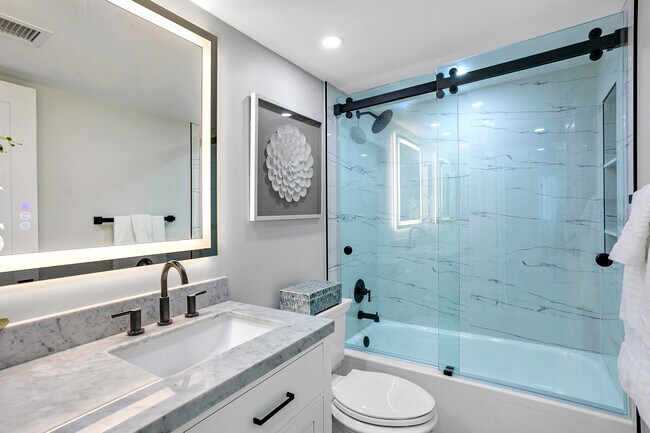 Building Photo - 300 Ocean Trail Way