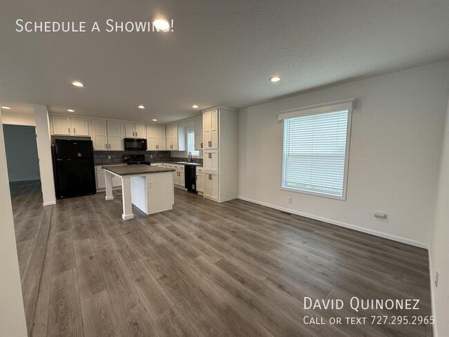 Building Photo - 6249 Roosevelt-
