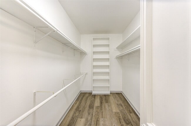 Building Photo - 7109 Kari Ln