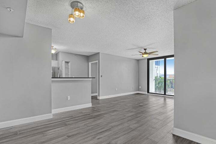 Building Photo - 651 Okeechobee Blvd