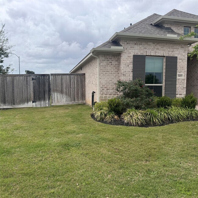 Building Photo - 26111 Polaris Rise Ln