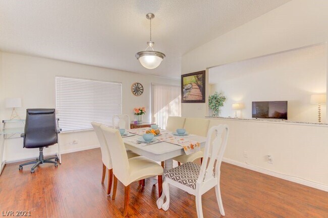 Building Photo - 6261 W La Palma Pkwy