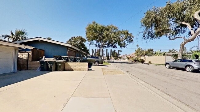 Building Photo - 3Bd 2Ba Home in the Heart of Orange