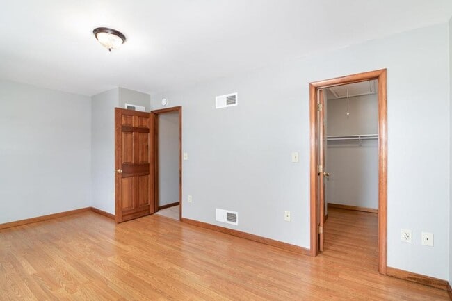 Building Photo - 614 Park Ridge Dr