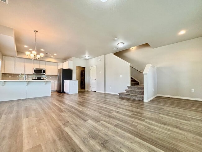 Primary Photo - Beautiful 3 bed, 3 bath Townhome in West W...