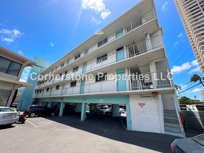 Building Photo - 2873 S King St