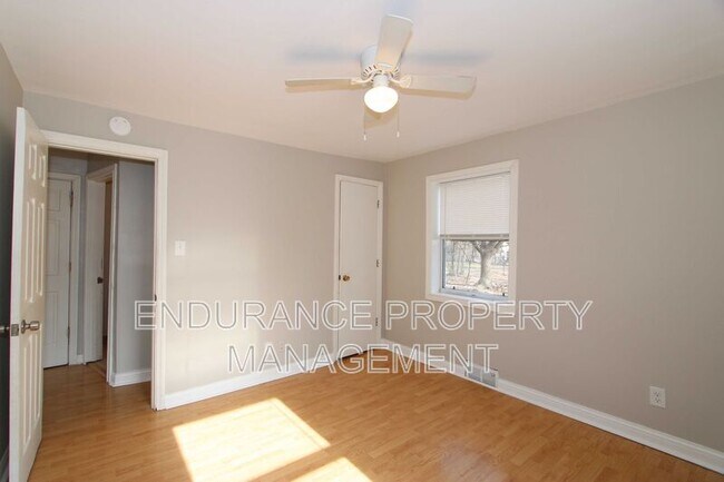 Building Photo - 3970 Roswell Ave