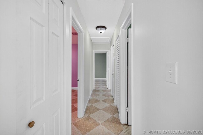 Building Photo - 241 NW 49th St