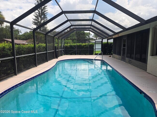 Building Photo - 1825 Fox Bay Dr