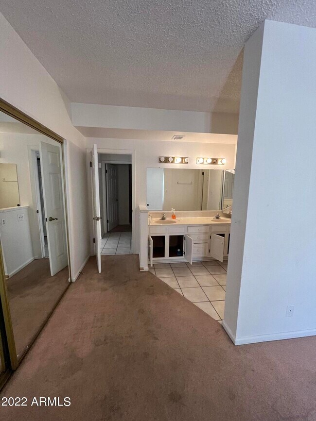 Building Photo - 5505 E McLellan Rd