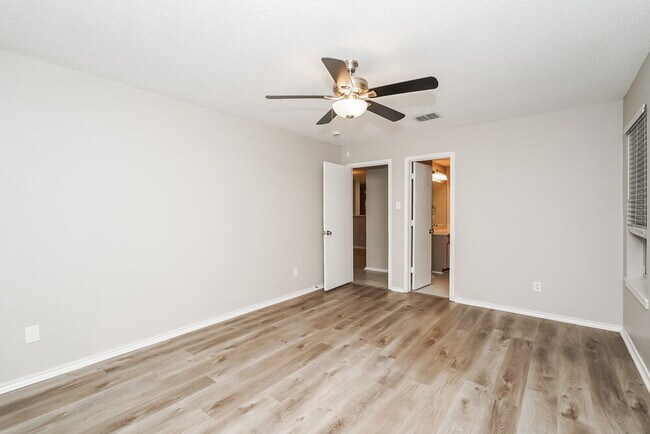 Building Photo - 1221 Cathey St