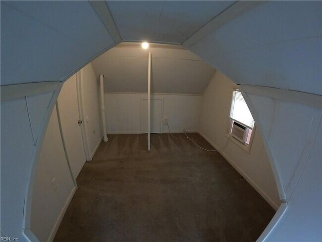 Building Photo - 5905 Hampton Blvd