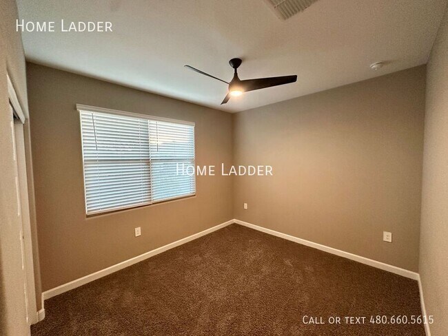 Building Photo - 36725 N Alderney Ct