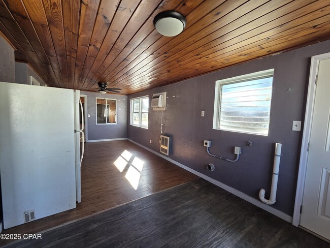 Building Photo - 209 W Toledo Pl