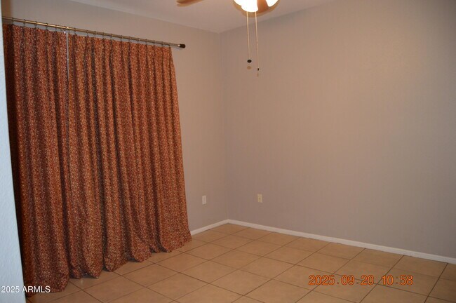 Building Photo - 16013 S Desert Foothills Pkwy