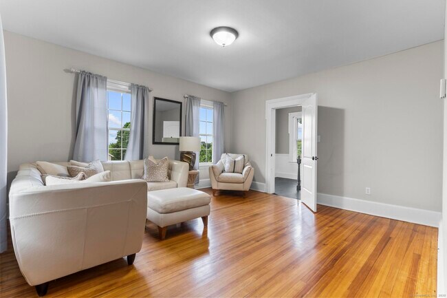 Building Photo - 286 Marlborough St